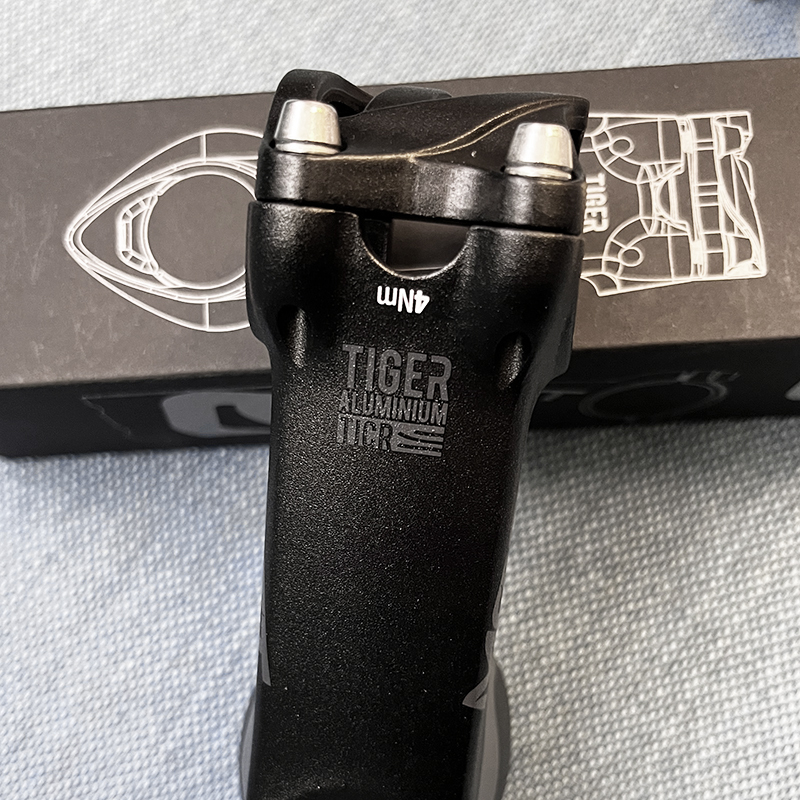 Amazon | MOST TIGER ALU TiCR エアロ マットブラック 31.8mm