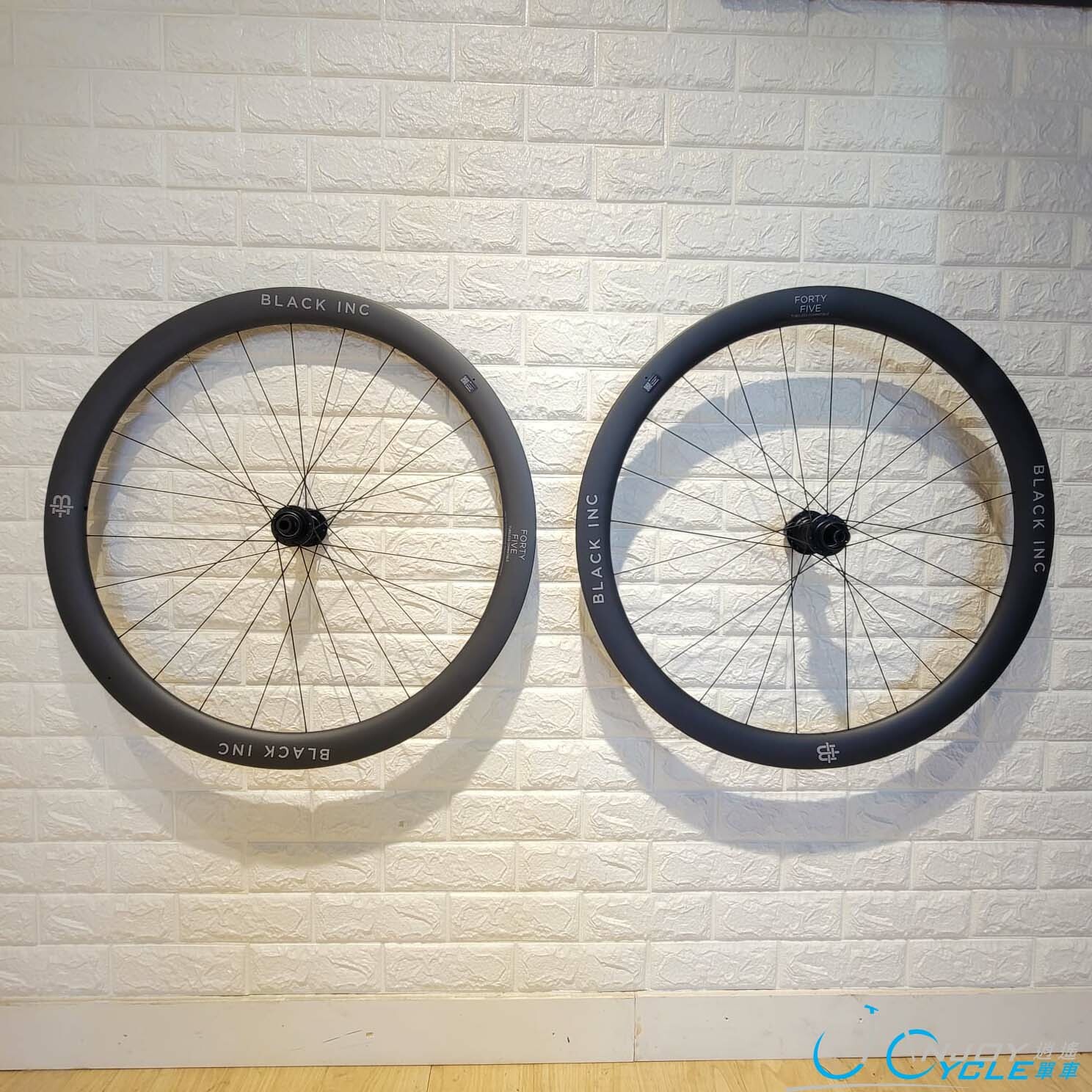 Black Inc FORTY FIVE Team Edition 碳纖維公路車輪組