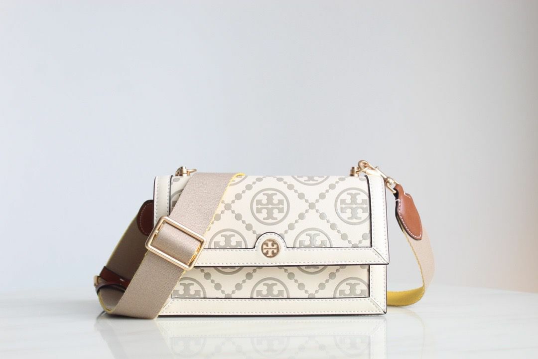 Tory Burch 新款T Monogram雙肩帶浮雕紋風琴包