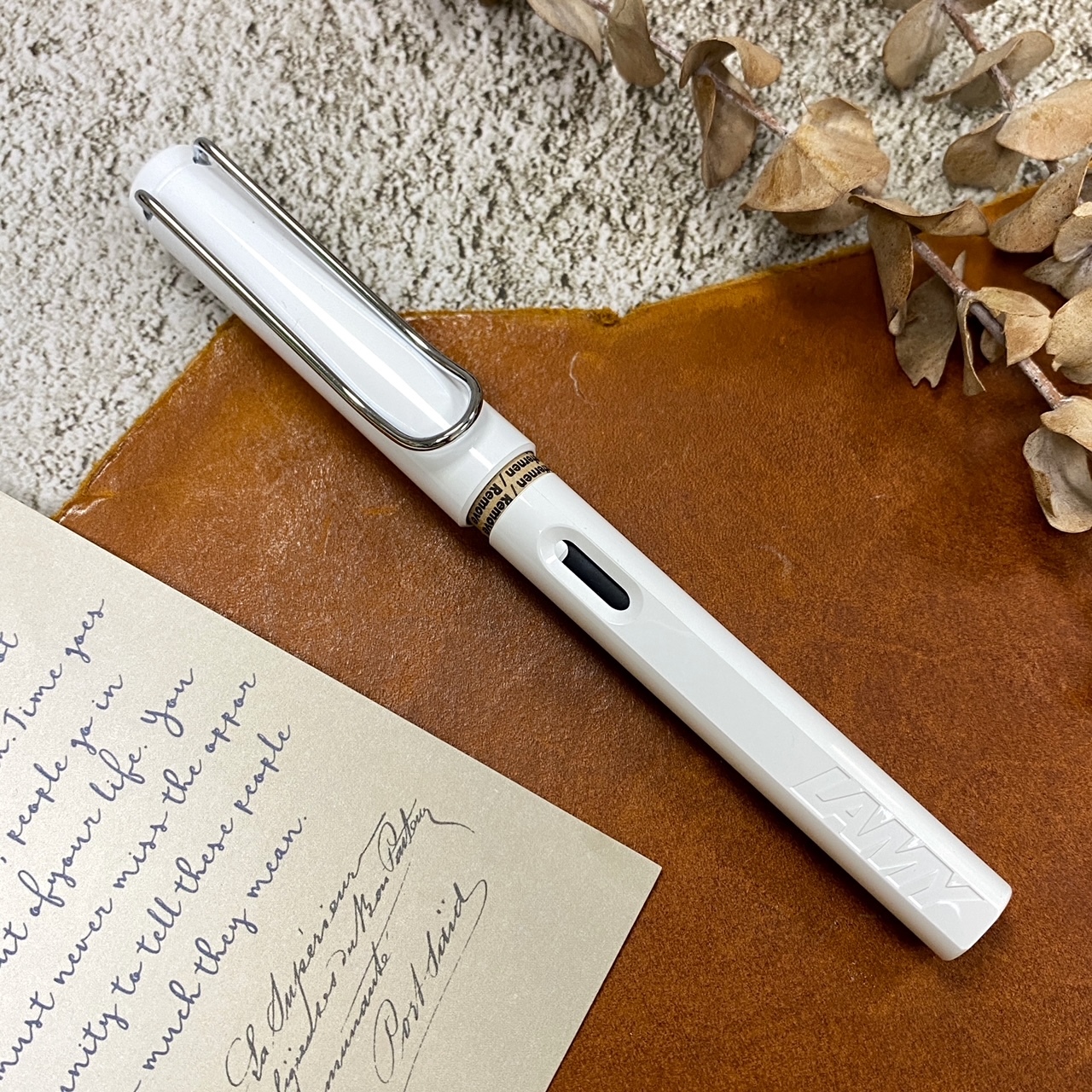 LAMY Safari 狩獵鋼筆_白色F尖