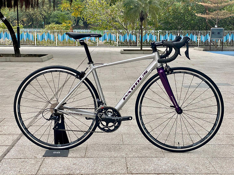 Pardus Revenant With Shimano Sora 鋁合金公路車 銀紫色