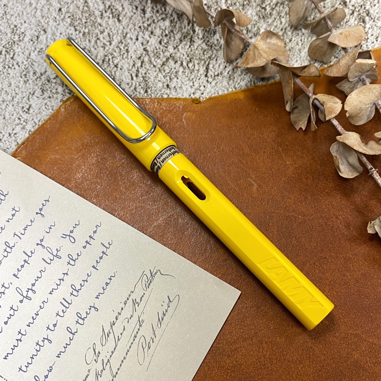 LAMY Safari 狩獵鋼筆_黃色F尖