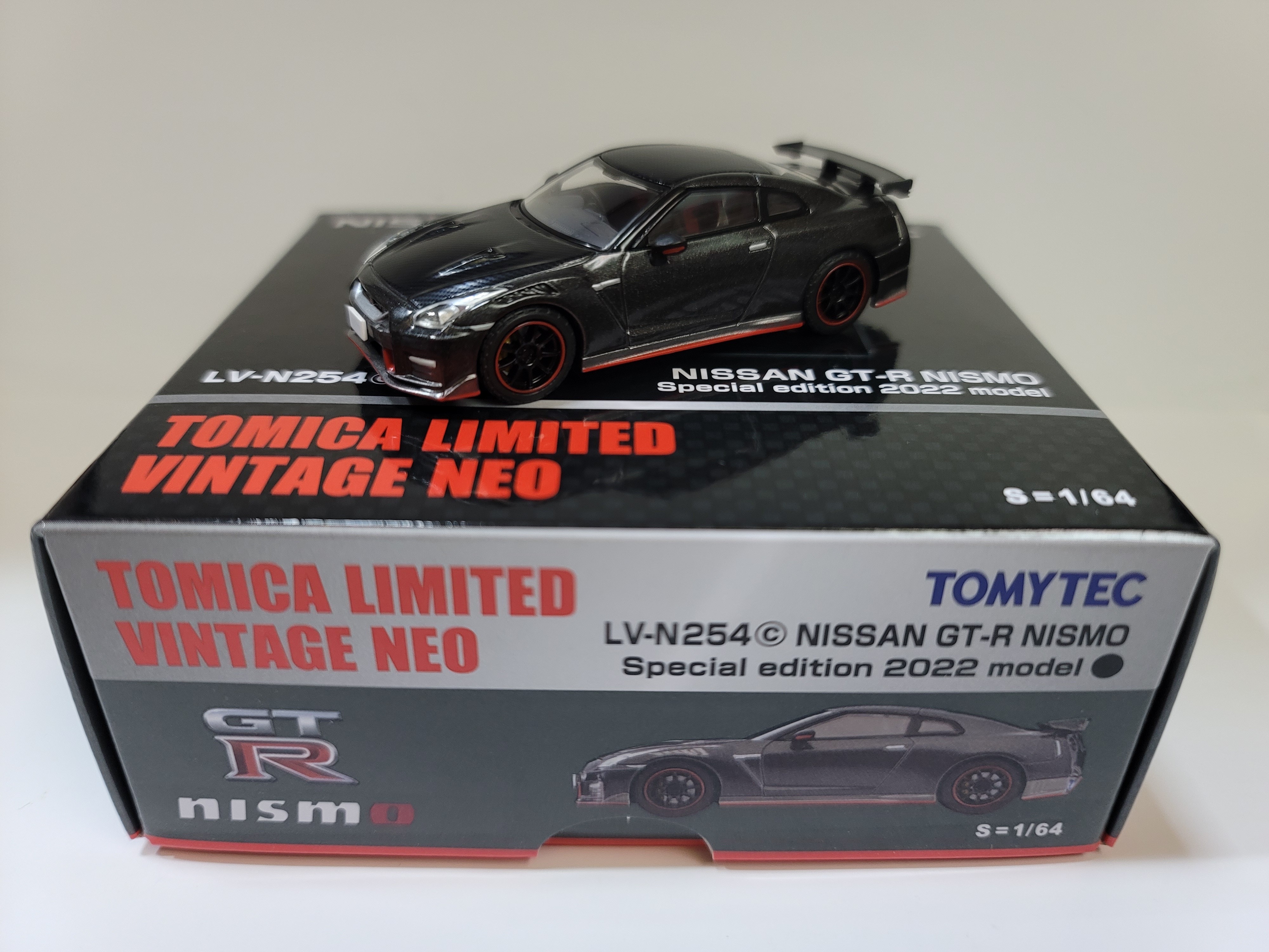 Tomytec 1/64 LV-N254c NISSAN GT-R NISMO Special Edition