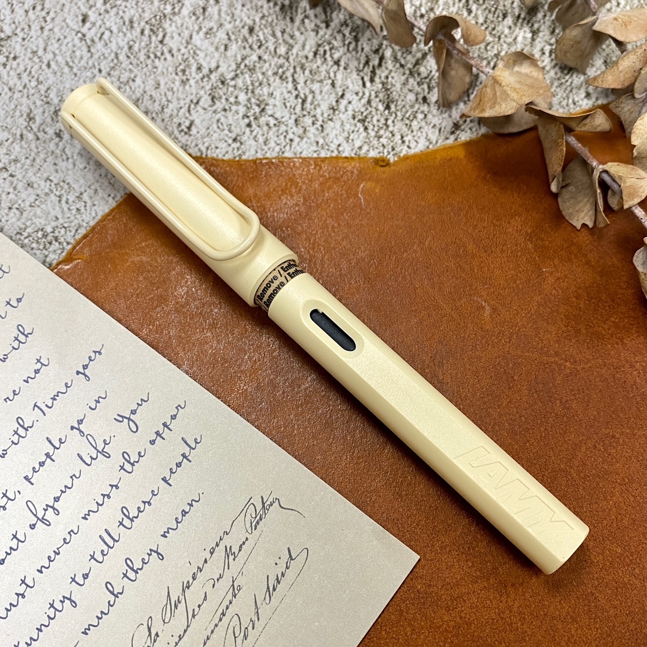 LAMY safari 狩獵鋼筆 限定色_奶油慕斯 EF/F尖