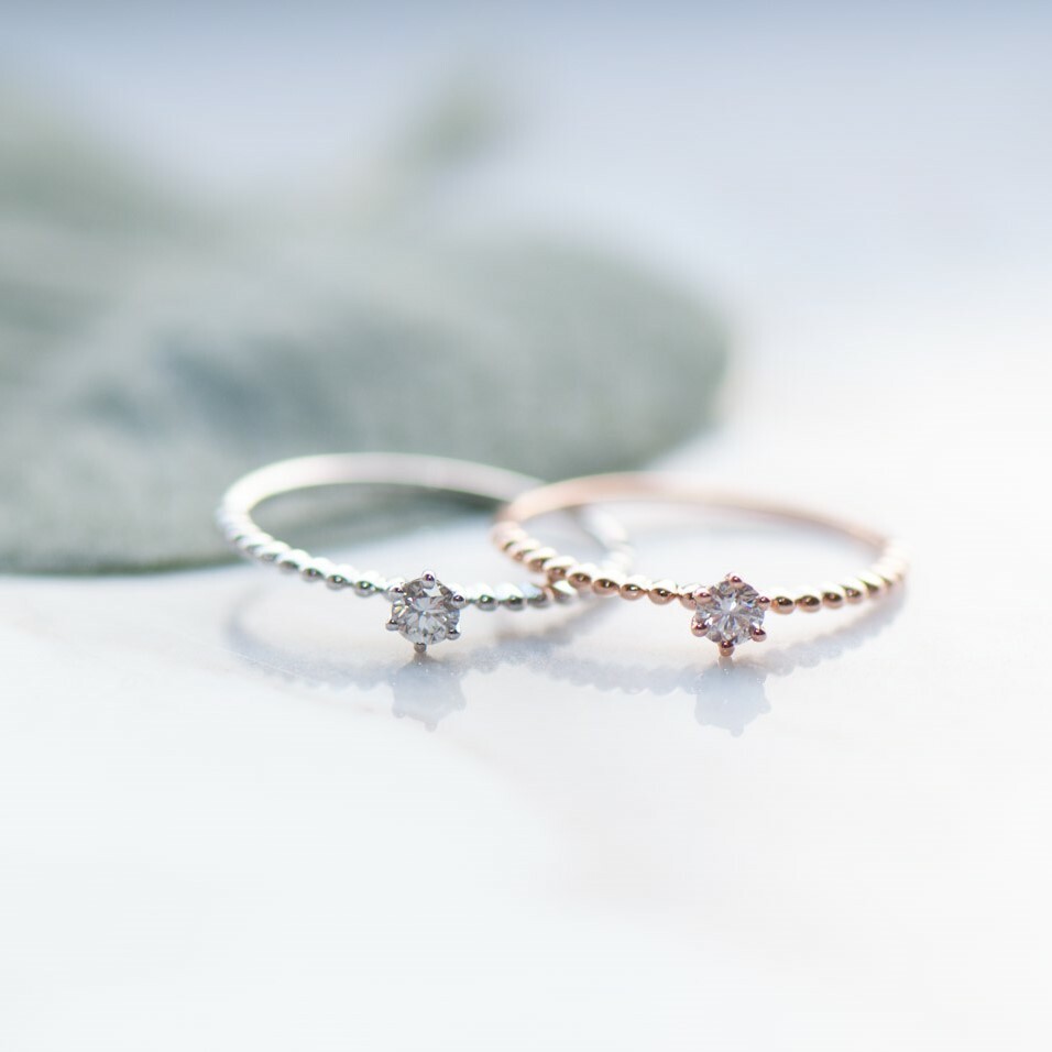 18K Vintage Mini 0.10ct diamond ring