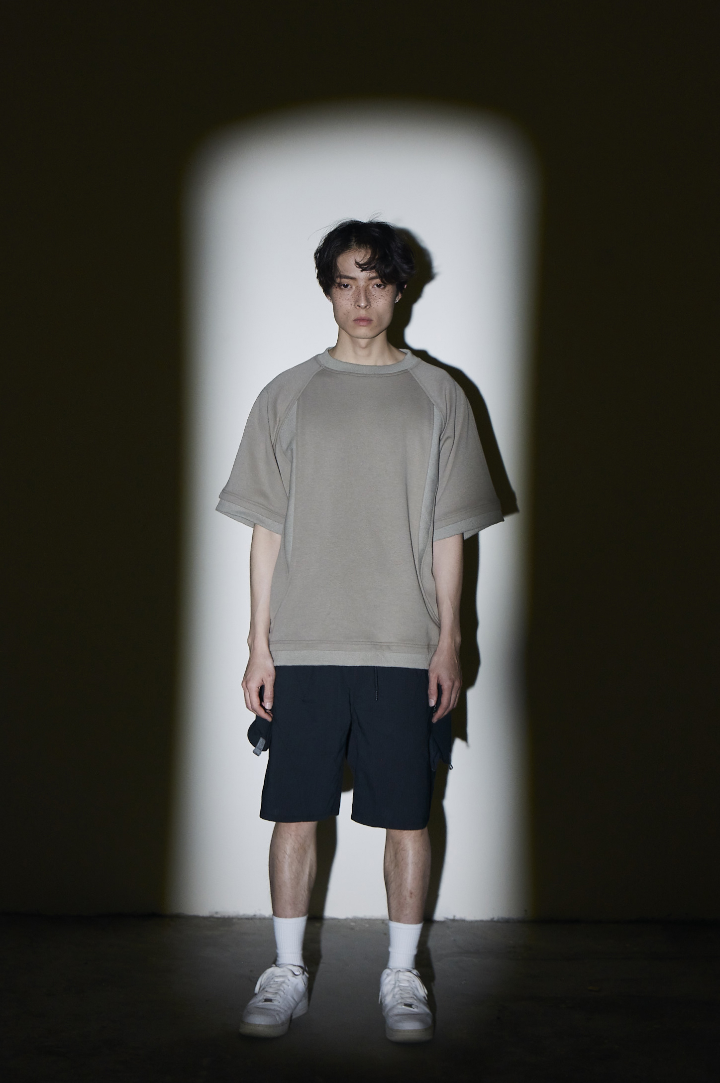 蟲骨羅紋彈性寬鬆上衣- 卡其