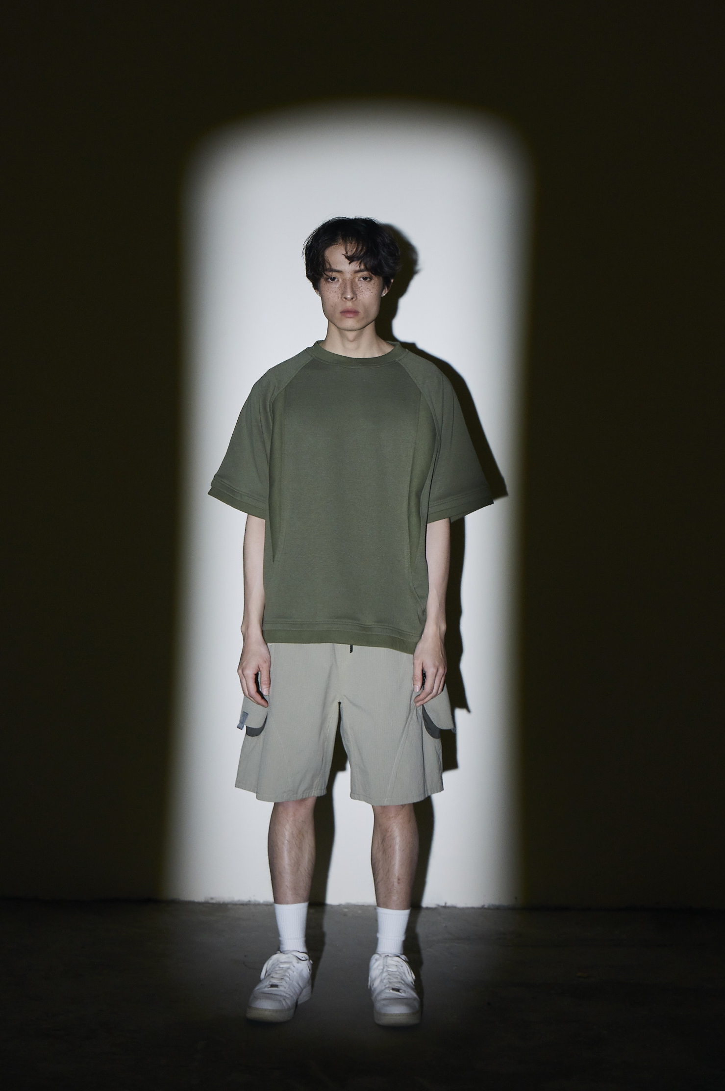 蟲骨羅紋彈性寬鬆上衣 - 墨綠