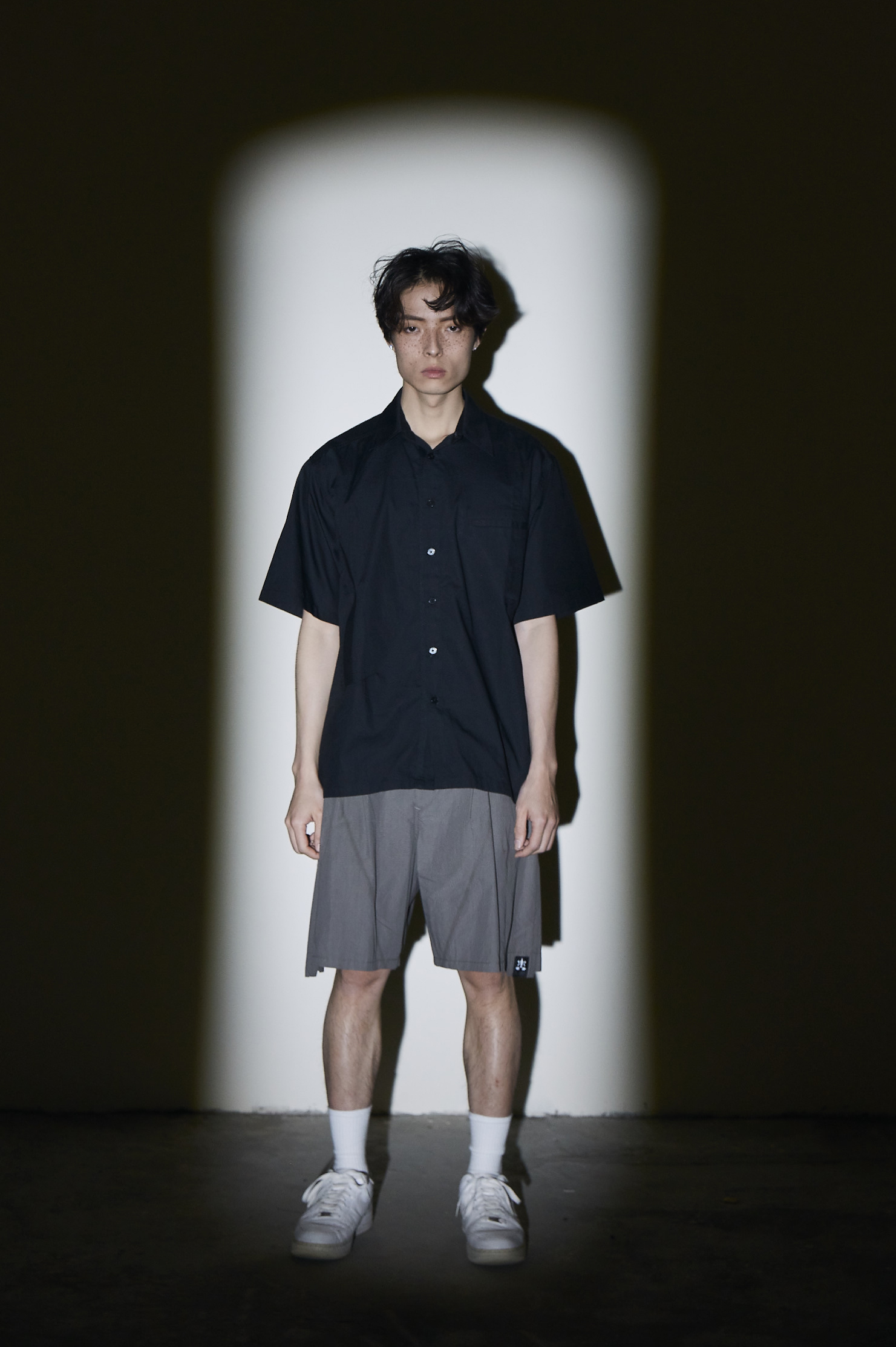 羅紋拼接短袖襯衫- 黑