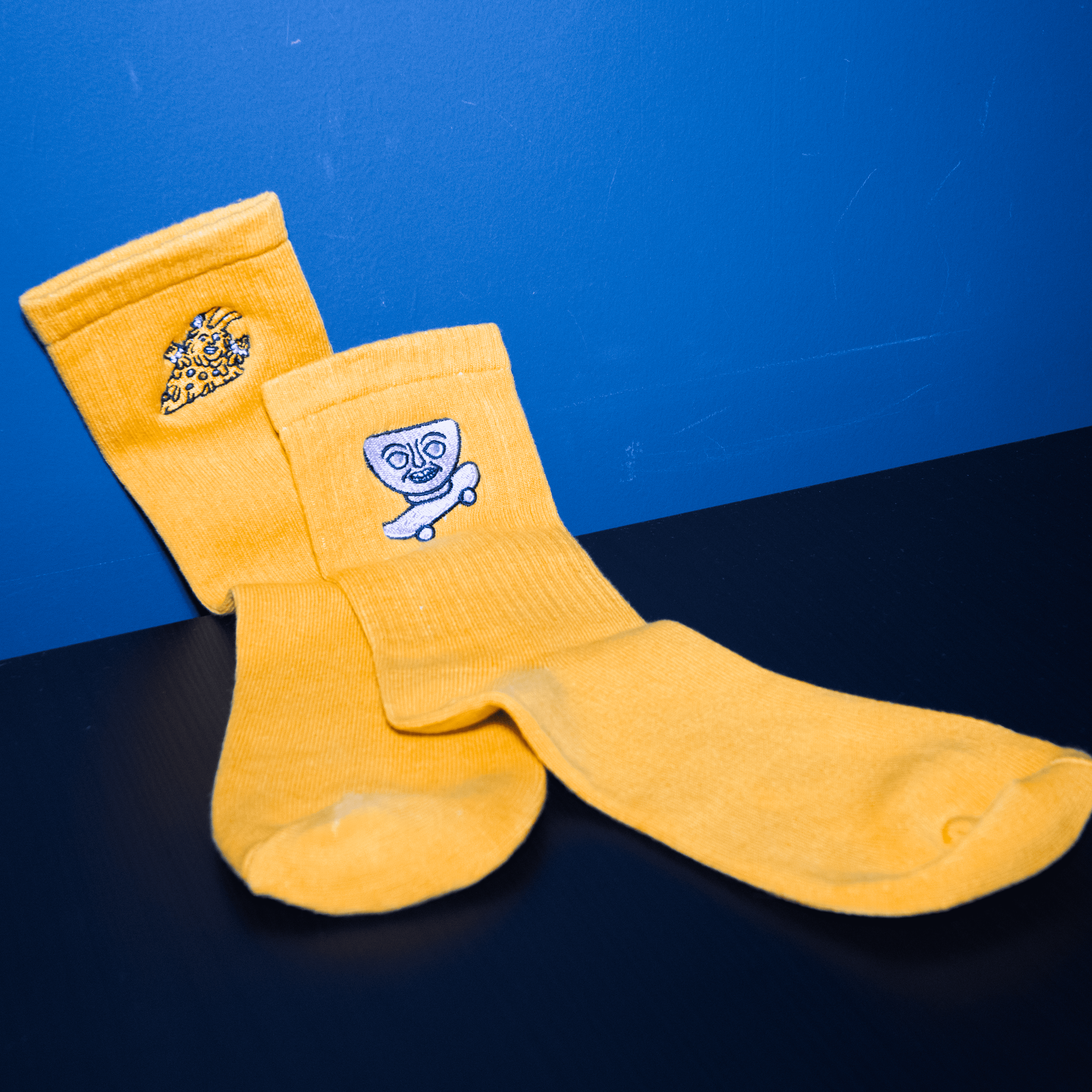 【滅火器 Fire EX.】《搖滾濃湯與碗》電繡襪