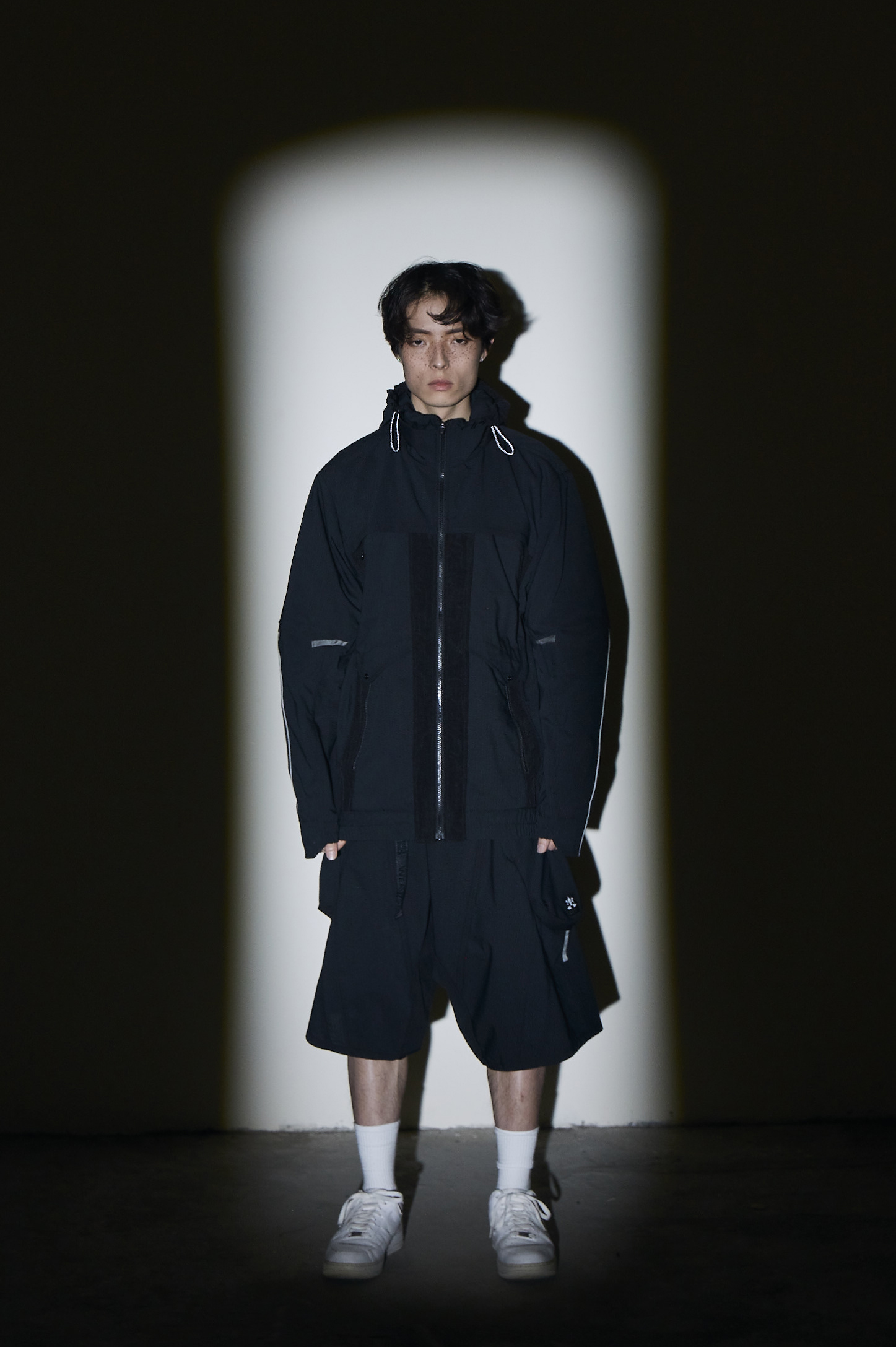 立體袋膝下飛鼠褲- 黑