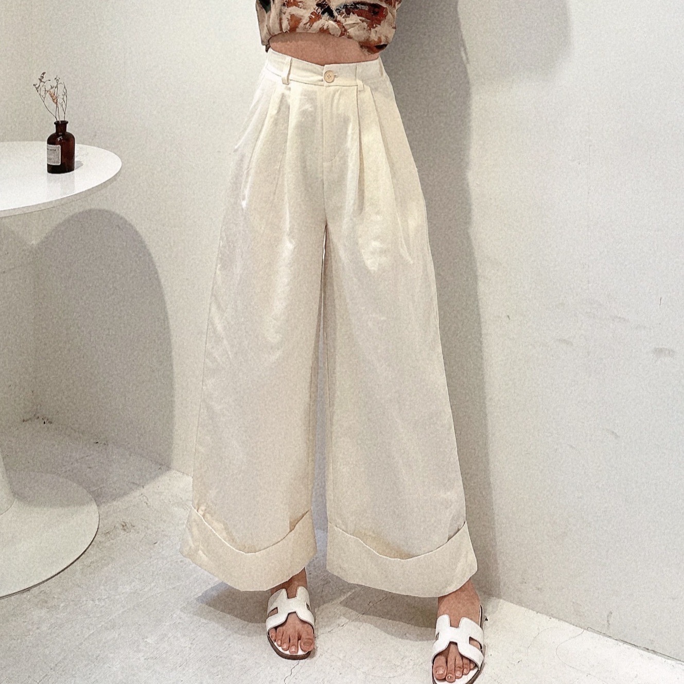 奶油反摺九分寬褲/單一色