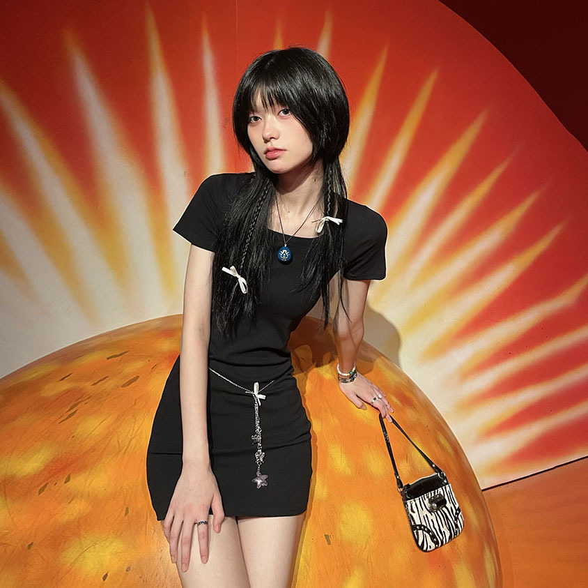 方領羅紋連身裙