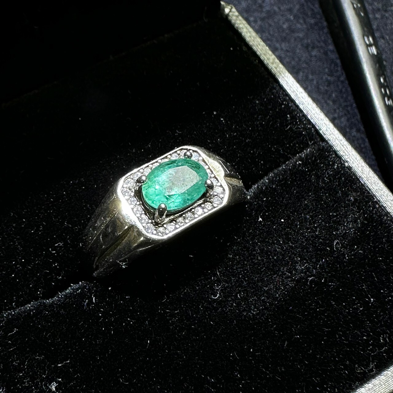 925銀祖母綠戒指