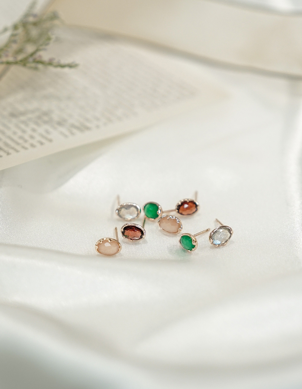 925 純銀橢圓框天然石耳環