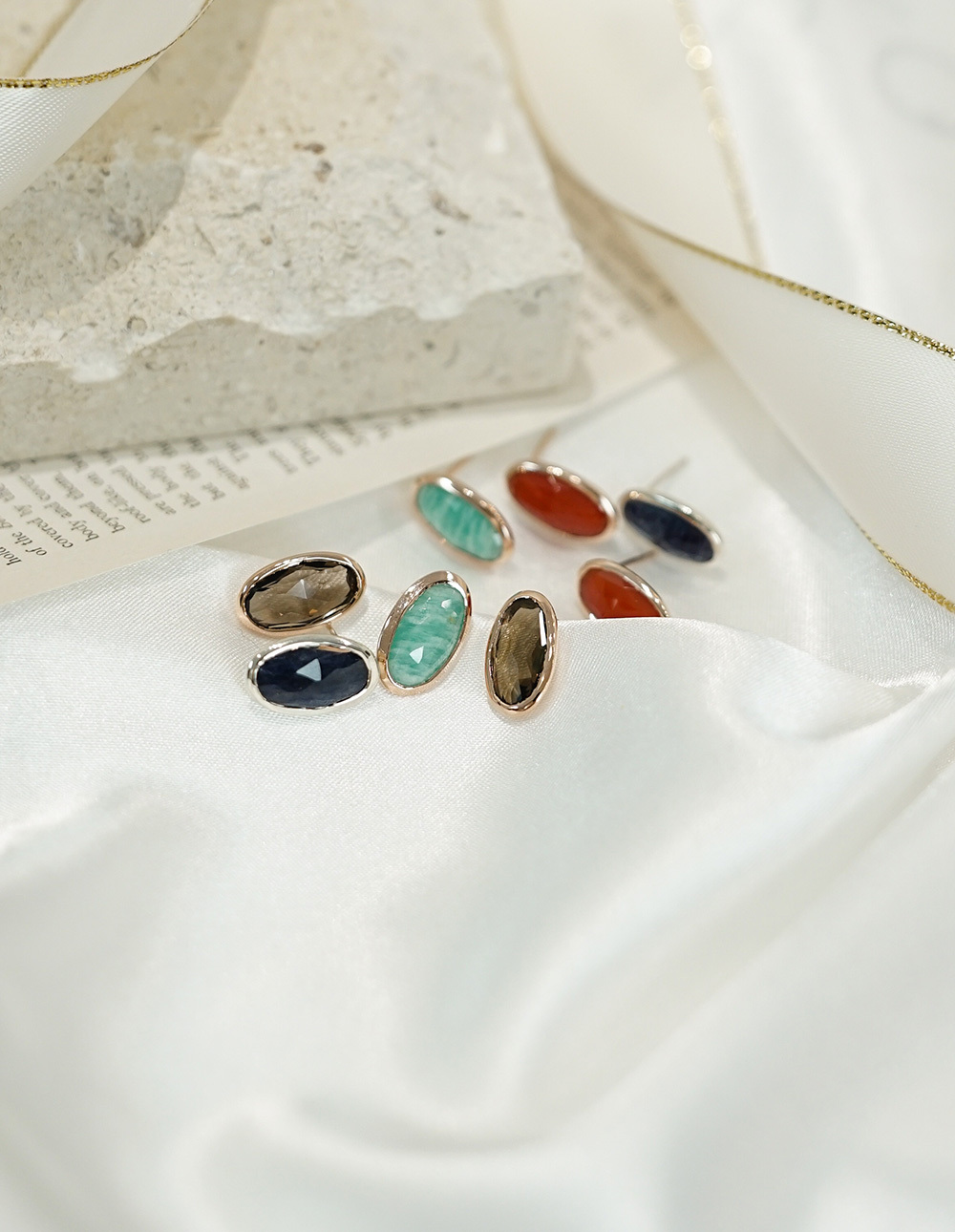 925 純銀橢圓框天然石耳環