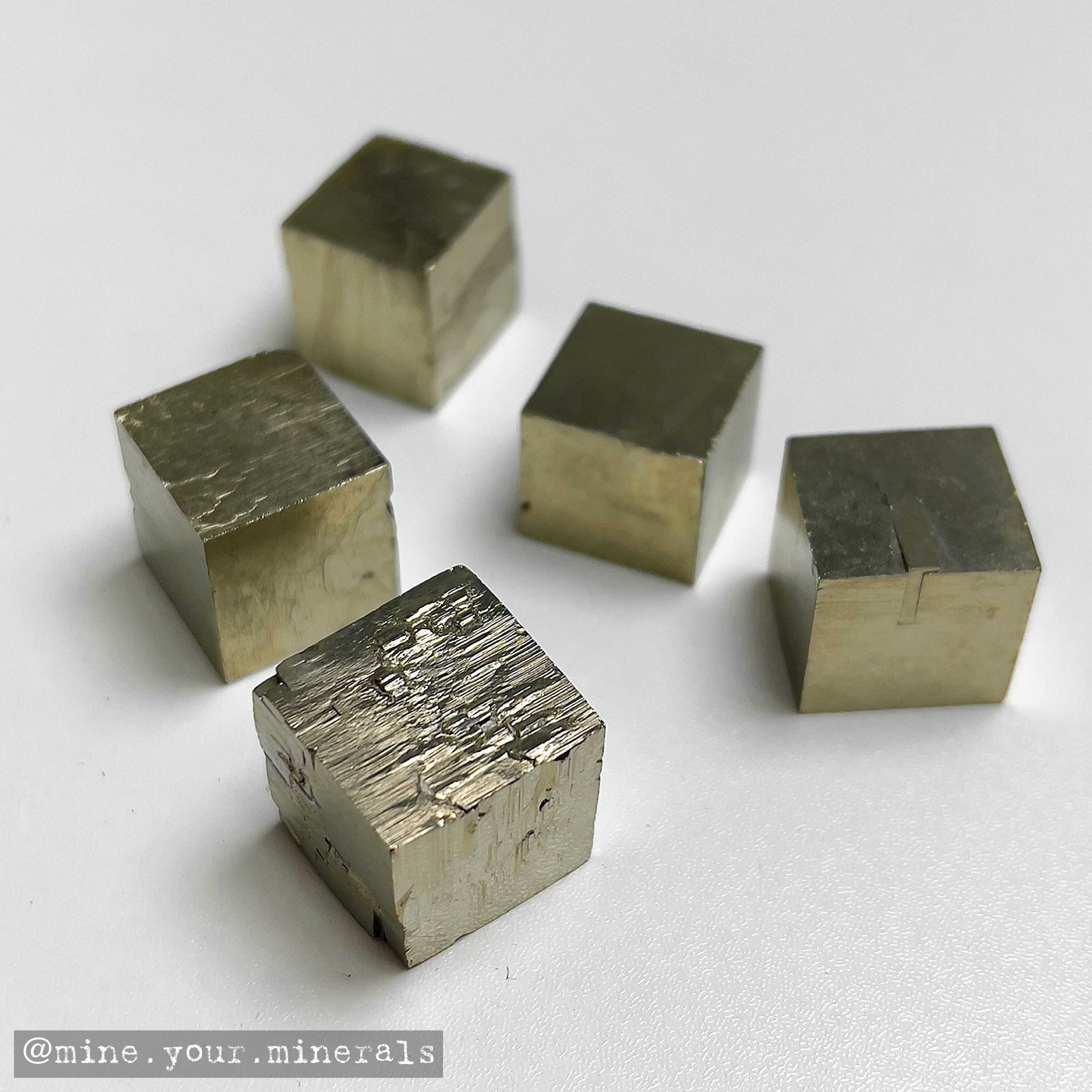 西班牙方粒黃鐵礦