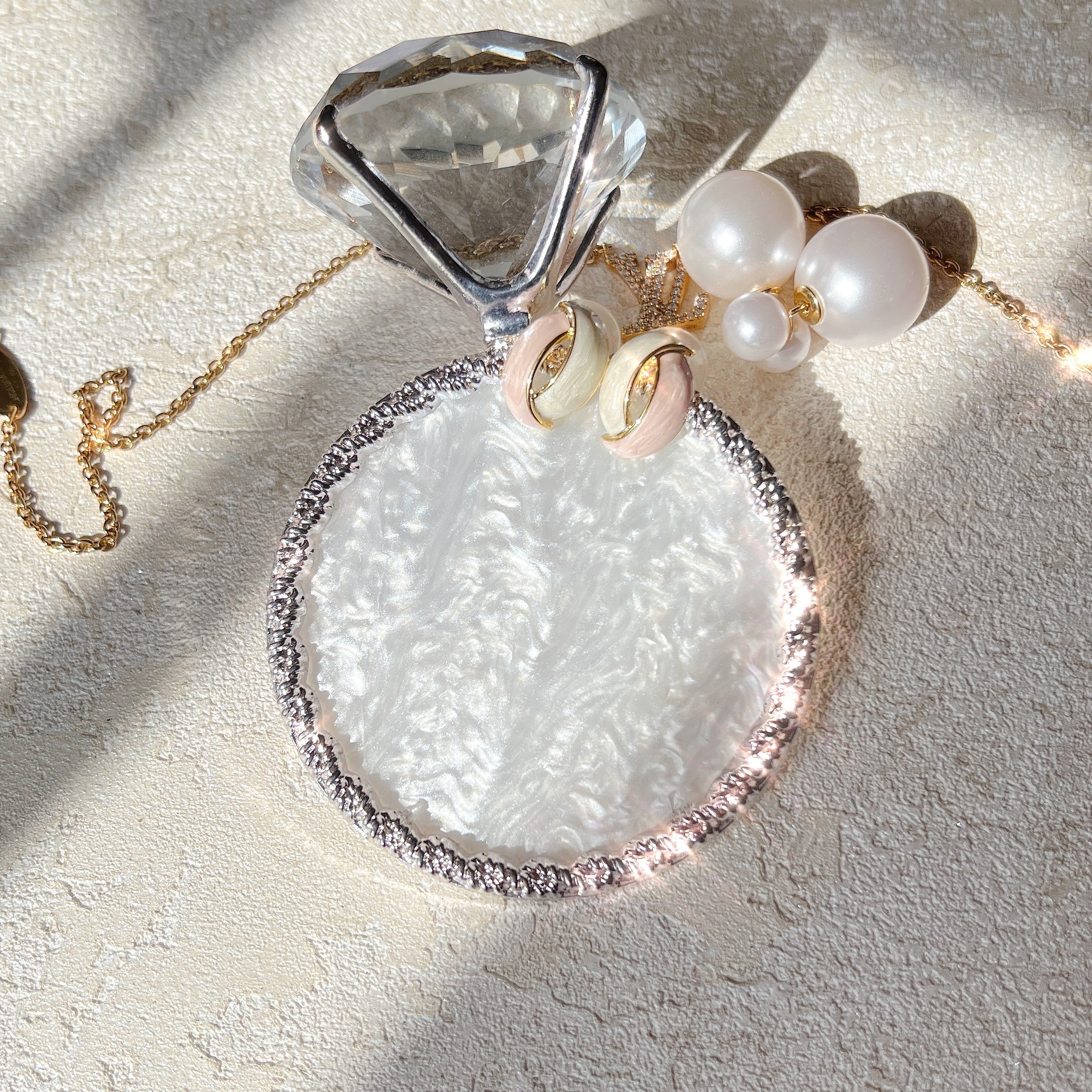 PY FASHION ACCESSORY: TWIST FAIENCE EAR RING