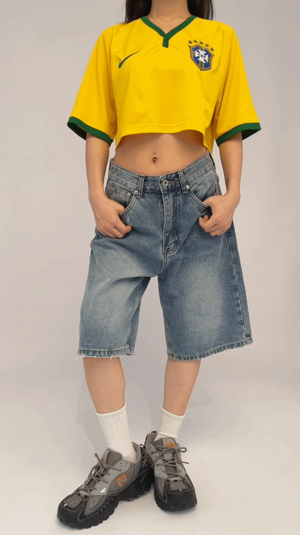 VINTAGE ADIDAS CROP SOCCER JERSEY