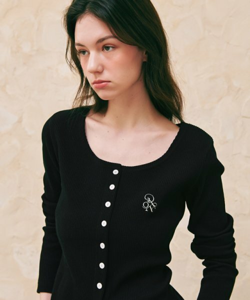 RONRON SLIM BUTTON U NECK LONG SLEEVE