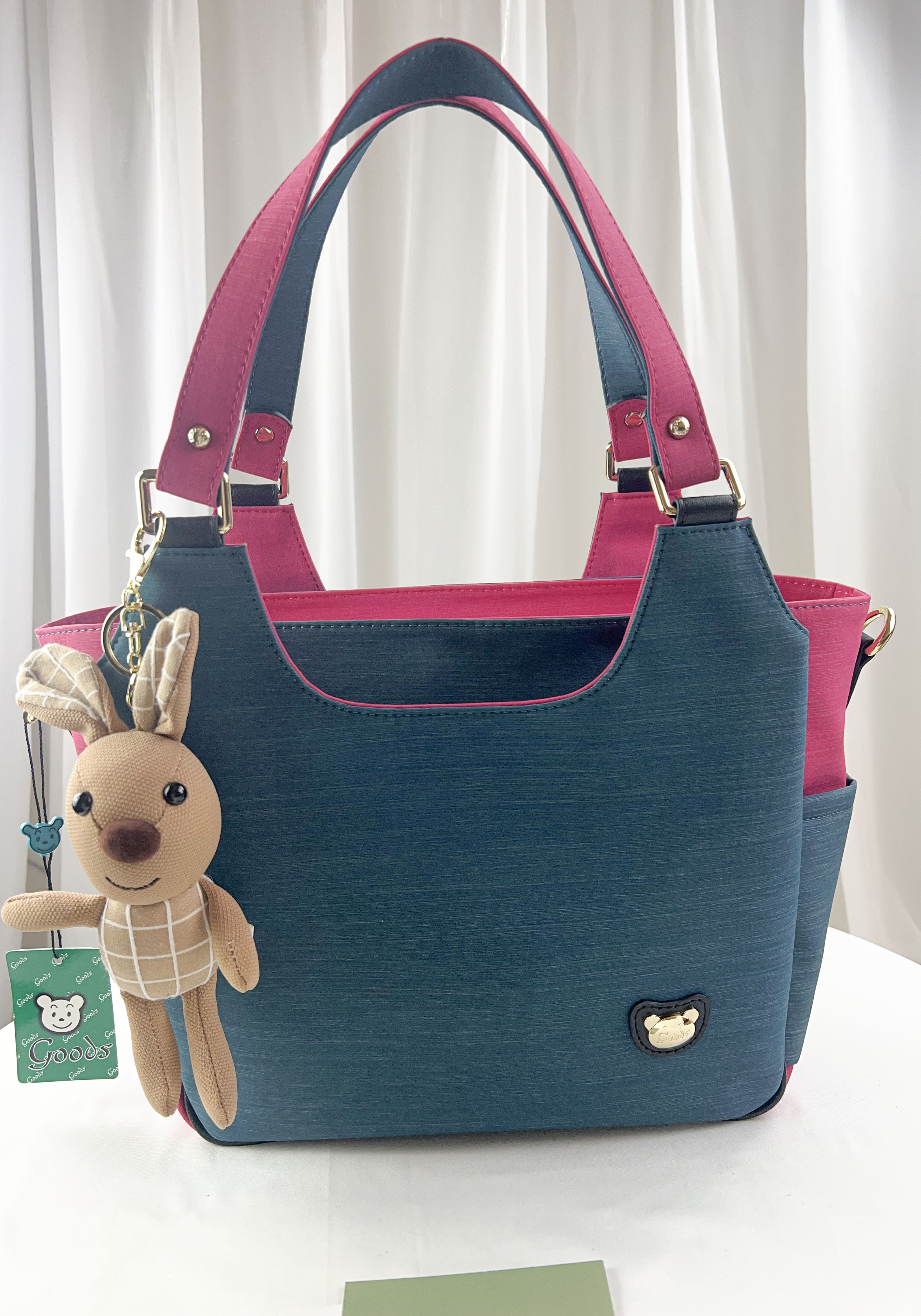 GOODS 綠桃拼色防潑水手提包 / 側背包 附小熊吊飾  #2756
