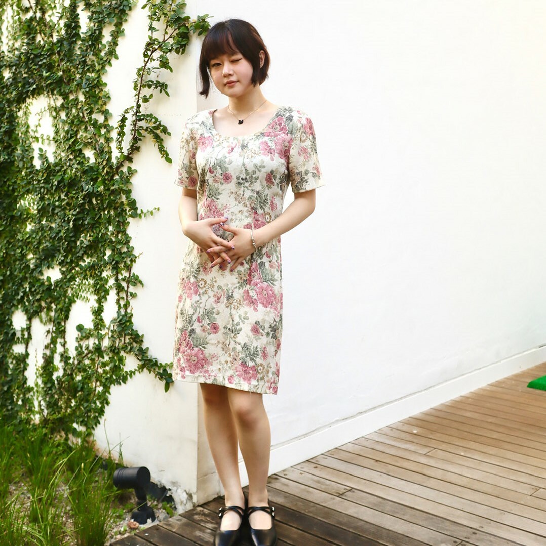 ByChoice米色大花古著連身裙