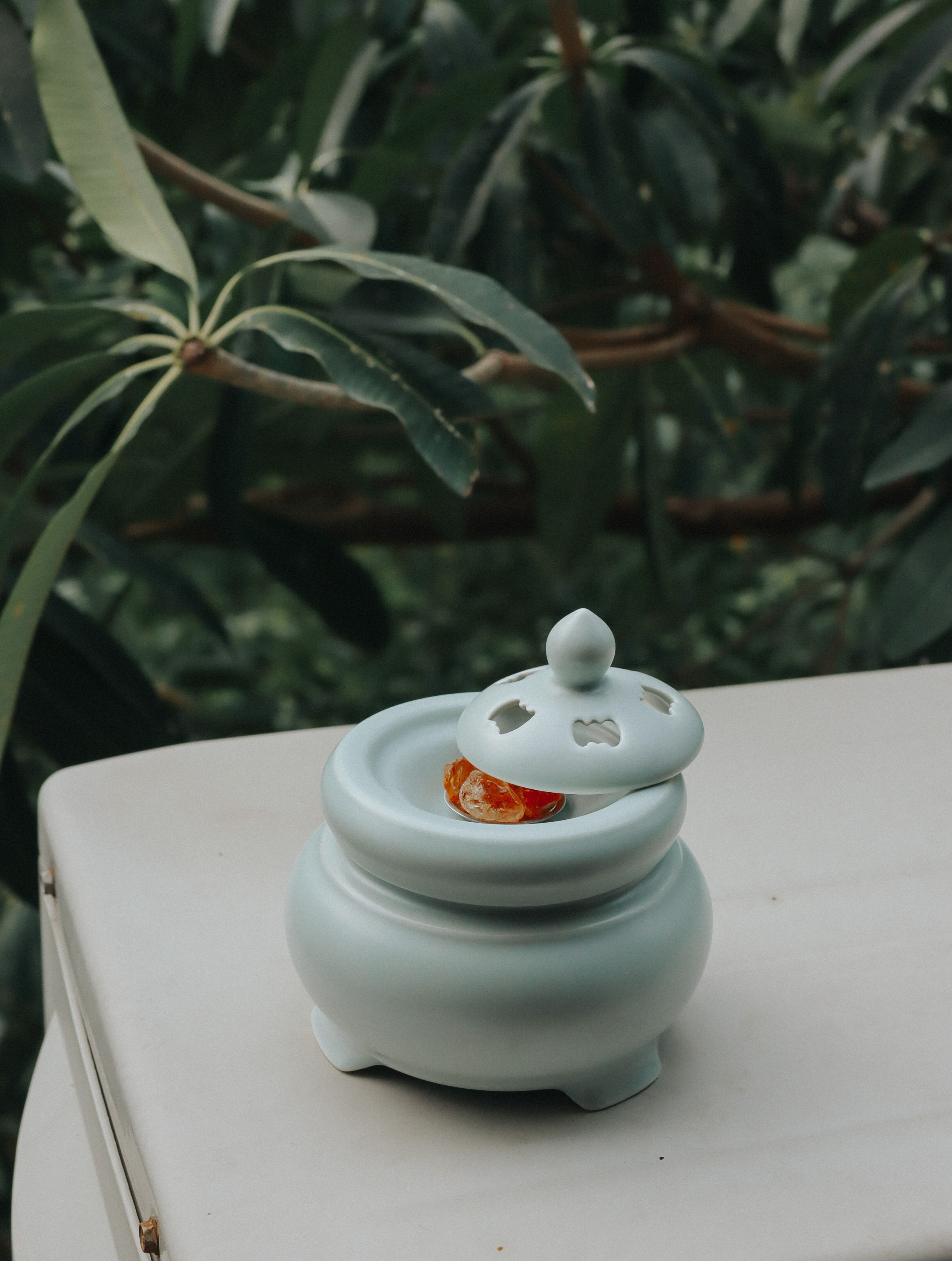 台灣製電子熏香爐圓滿爐搭配樹脂聖木屑超好用汝窯色