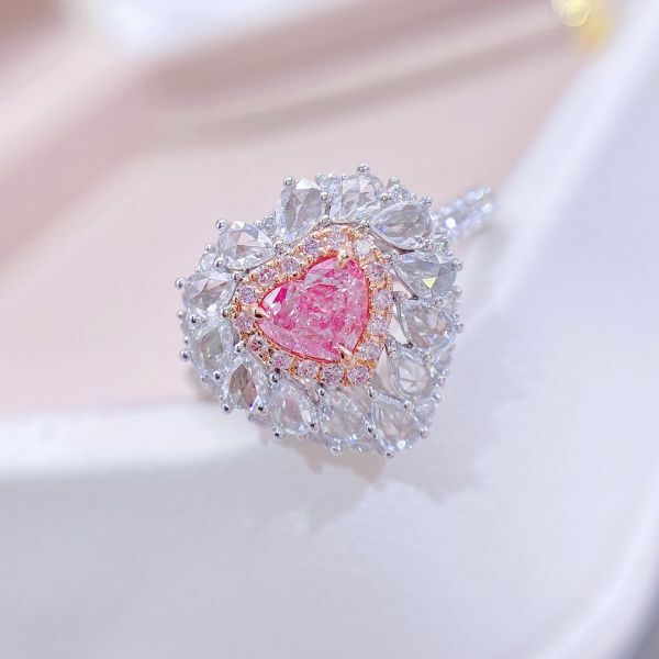 GIA 18k 粉鑽心形玫瑰水滴女戒