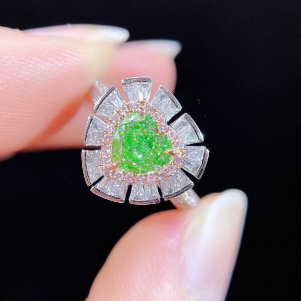 GIA 設計款綠黃鑽女戒