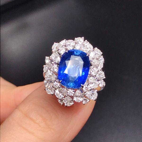 6.18ct 無燒皇家藍 兩用款