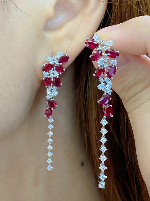 3.97ct 18K紅寶石耳釘