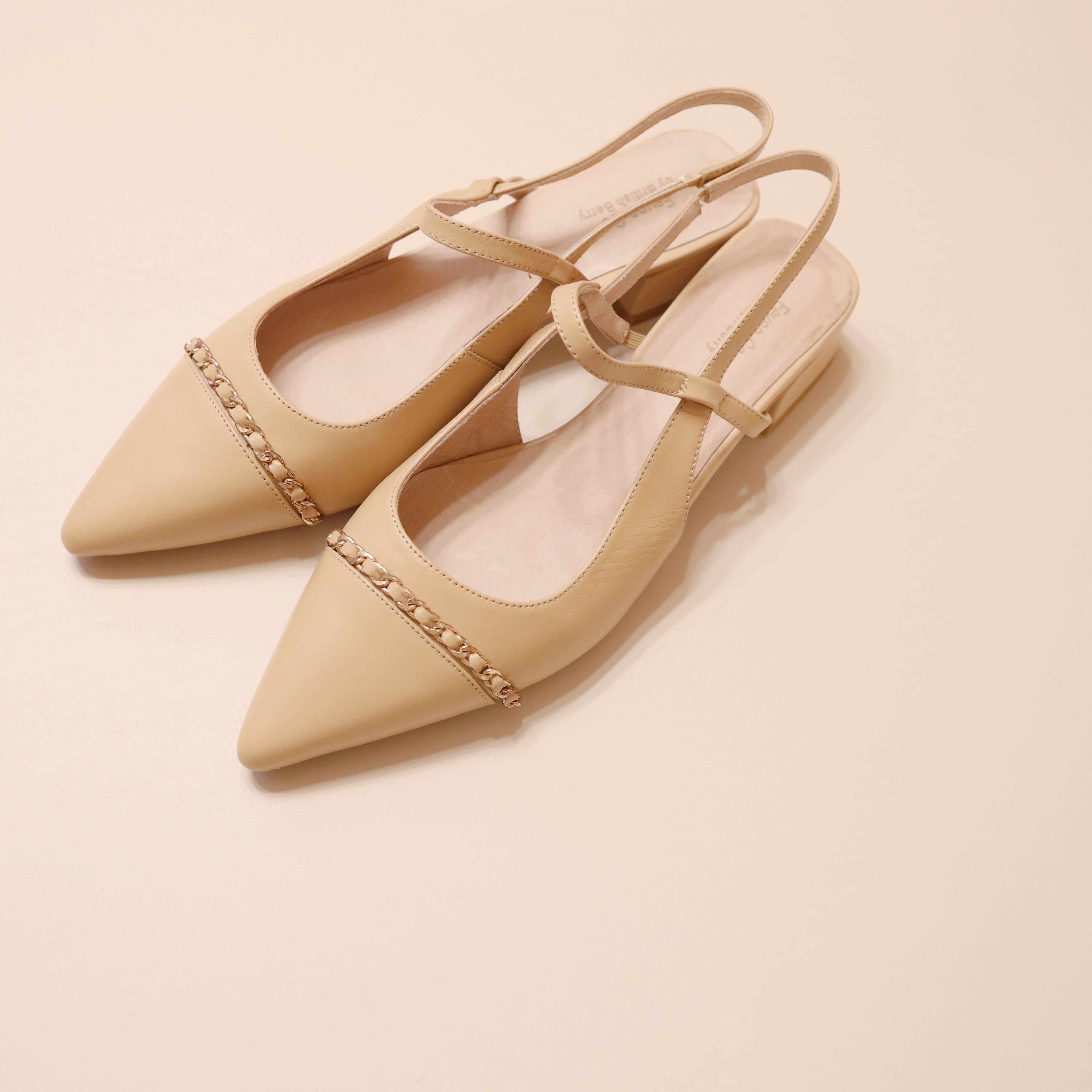 (現貨) SS2168 Gala Pointed Low-heels in Cream Beige