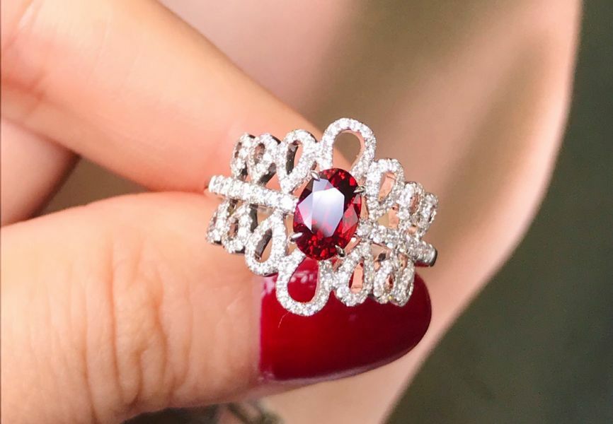 0.99ct 18K無燒鴿血紅戒指