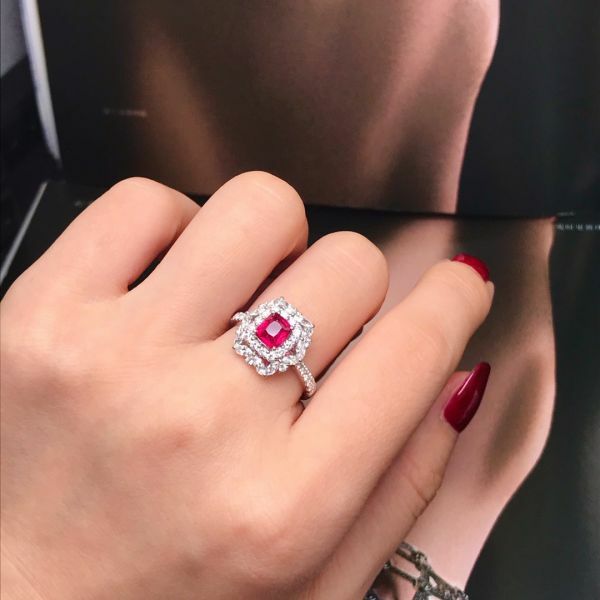 1.03ct無燒鴿血紅戒指