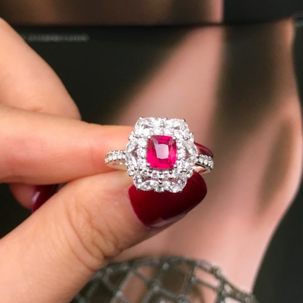 1.03ct無燒鴿血紅戒指