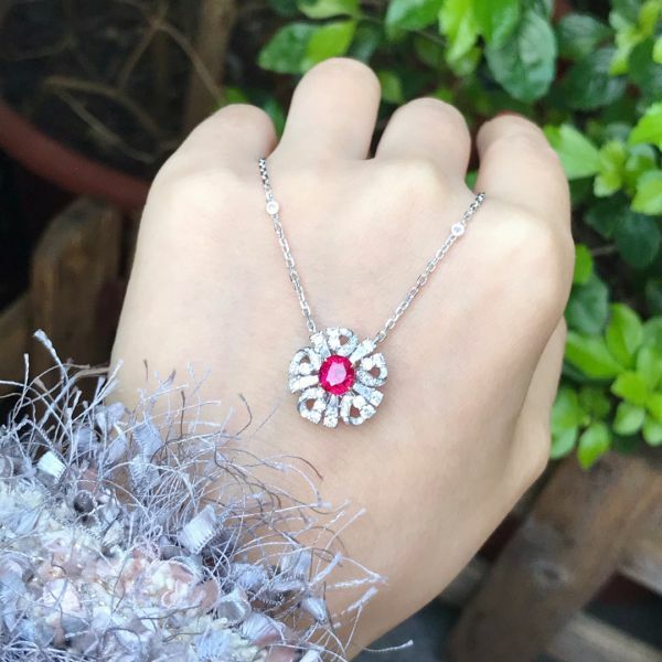 1.5ct 18K無燒鴿血紅吊墜