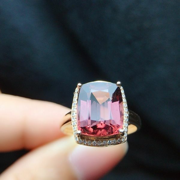 18k真金真鑽 碧璽戒指 送證書