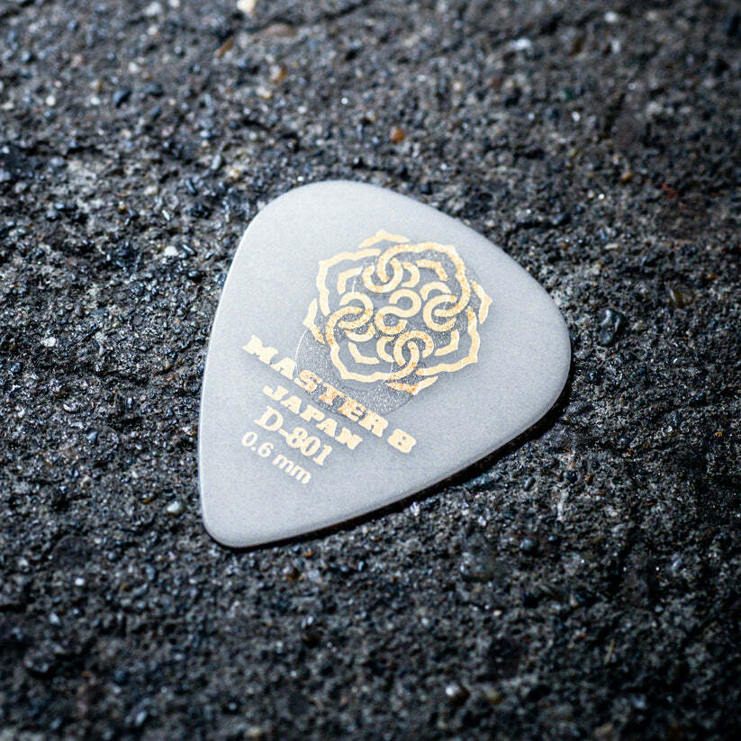 日本製造 Master 8 D-801S Hard Grip 淚滴 磨砂防滑 彈片 pick