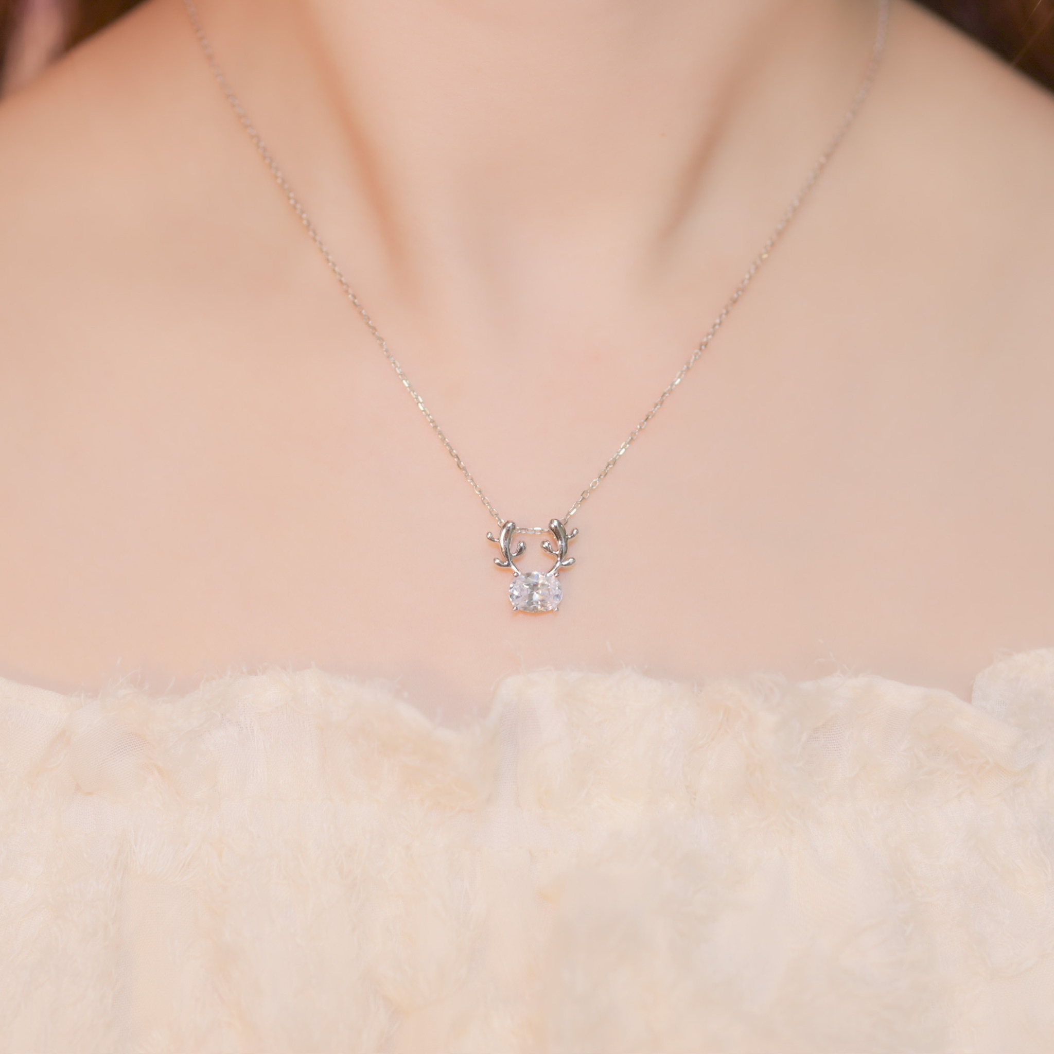 | 925 Silver・White Gold・Rose Gold | Deer In Winter Necklace（Silver / Rose Gold） | NE0728 |