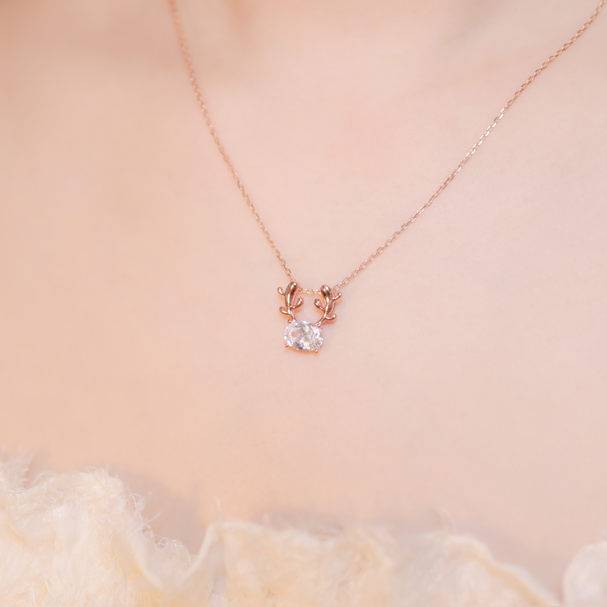 | 925 Silver・White Gold・Rose Gold | Deer In Winter Necklace（Silver / Rose Gold） | NE0728 |