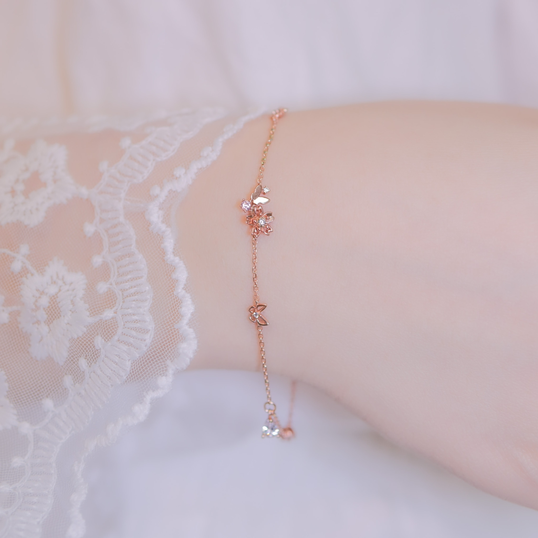 | 925 Silver・Rose Gold | Little Butterfly And Flowers Bracelet | BR0366 |