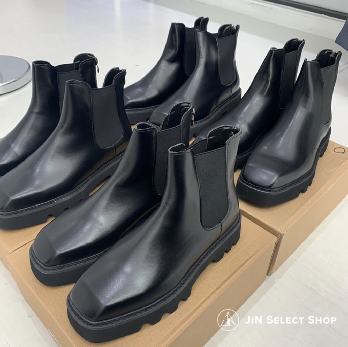 JIN UNIVERSAL 韓國🇰🇷 方頭 皮靴 鋸齒底 korea select