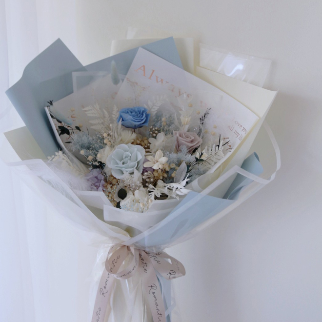 美到窒息的愛系列花束＿天空藍色永生玫瑰花束