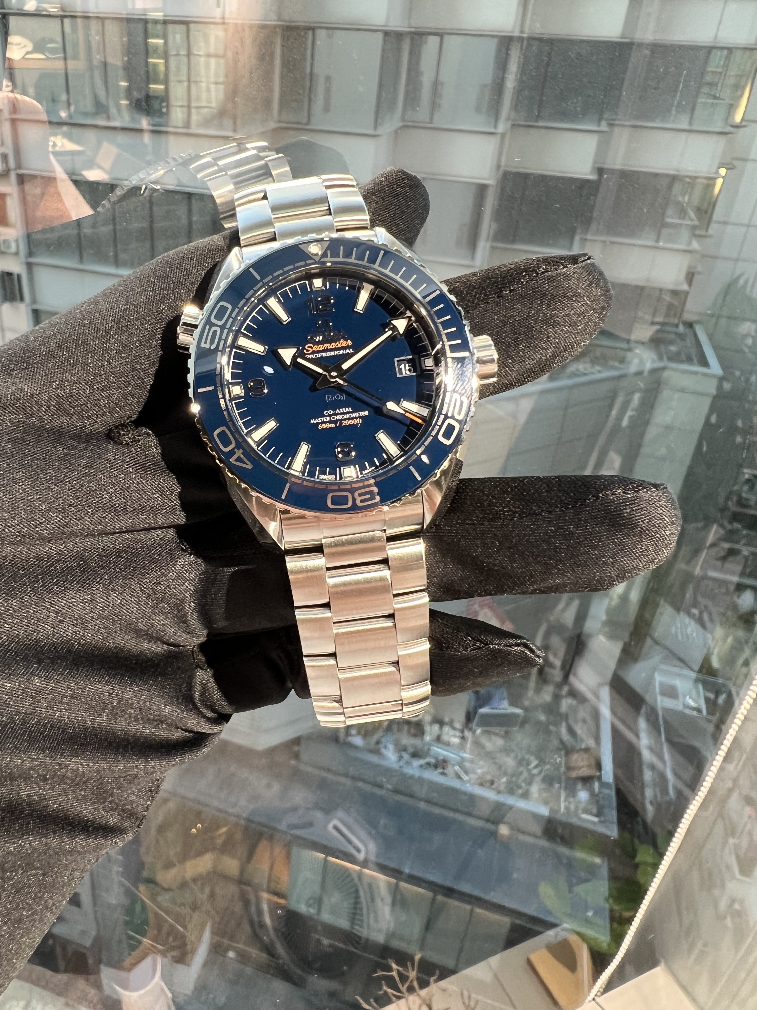 Omega planet hotsell ocean 44mm