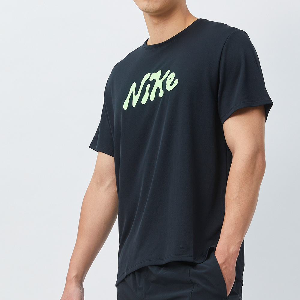 Nike Dri-FIT UV Miler S72 男 黑 跑步 訓練 運動 NIKE 短袖 FB7947-010