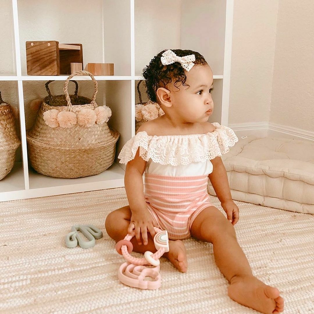 Itzy Ritzy 矽膠搖鈴固齒器-夢幻彩虹