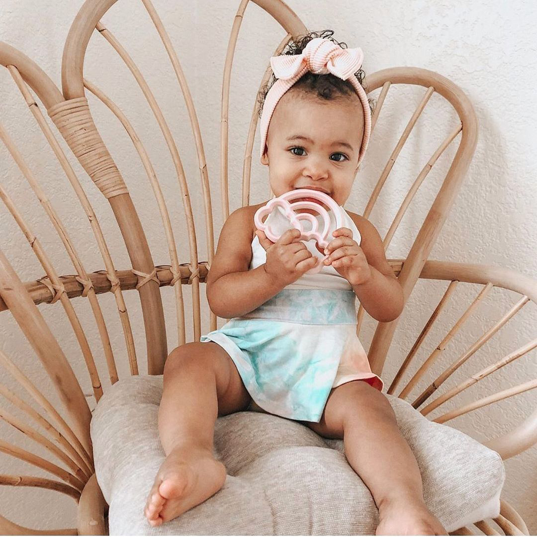 Itzy Ritzy 造型矽膠固齒器-夢幻彩虹