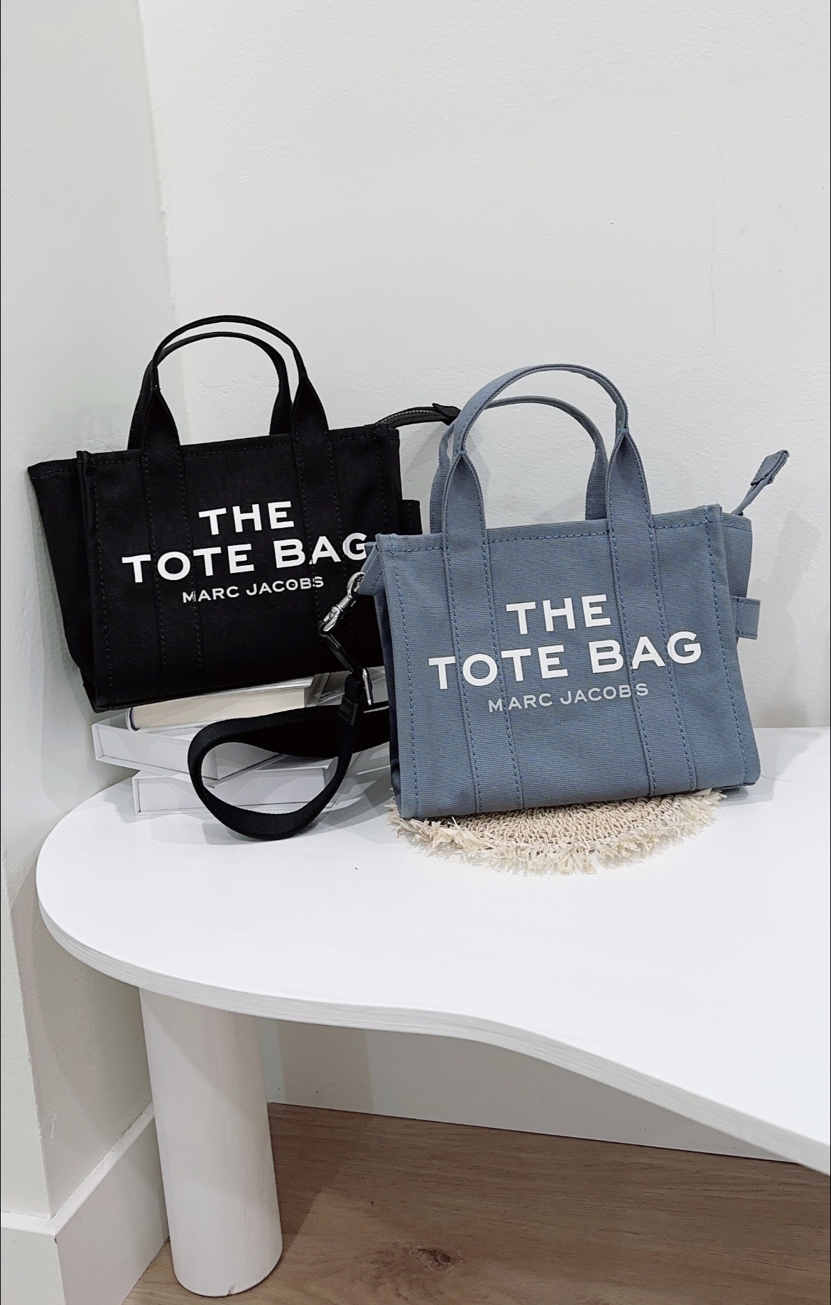 Marc Jacobs Tote bag Small size