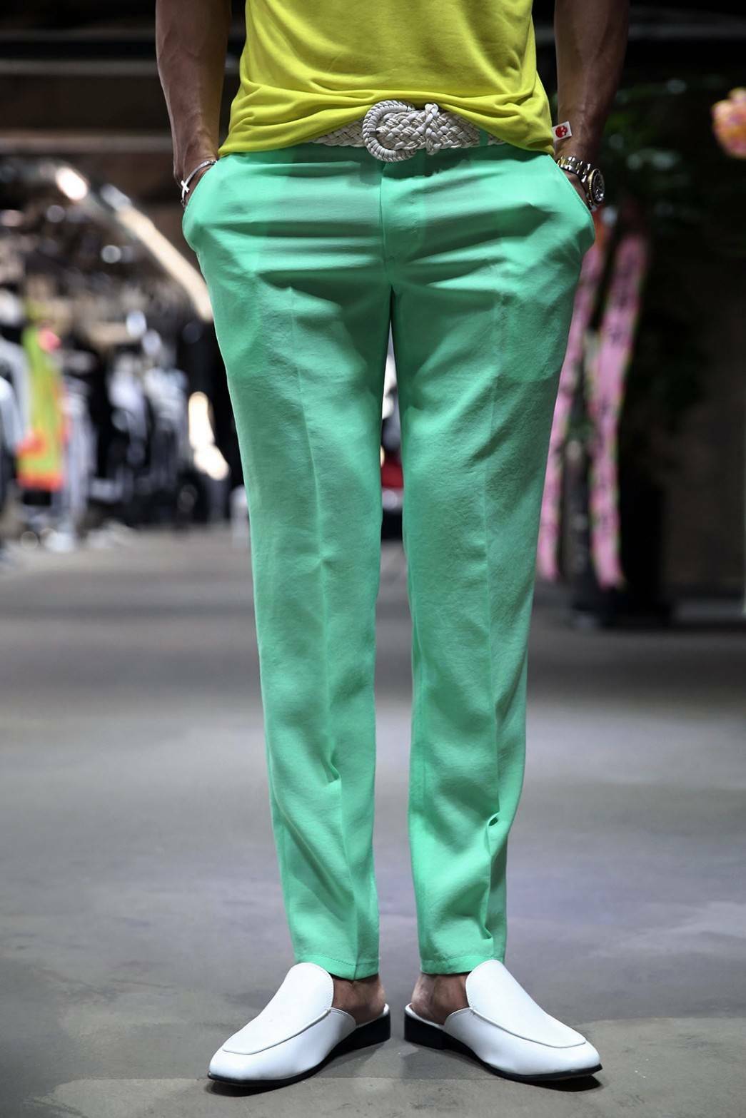 薄荷色直筒西裝褲