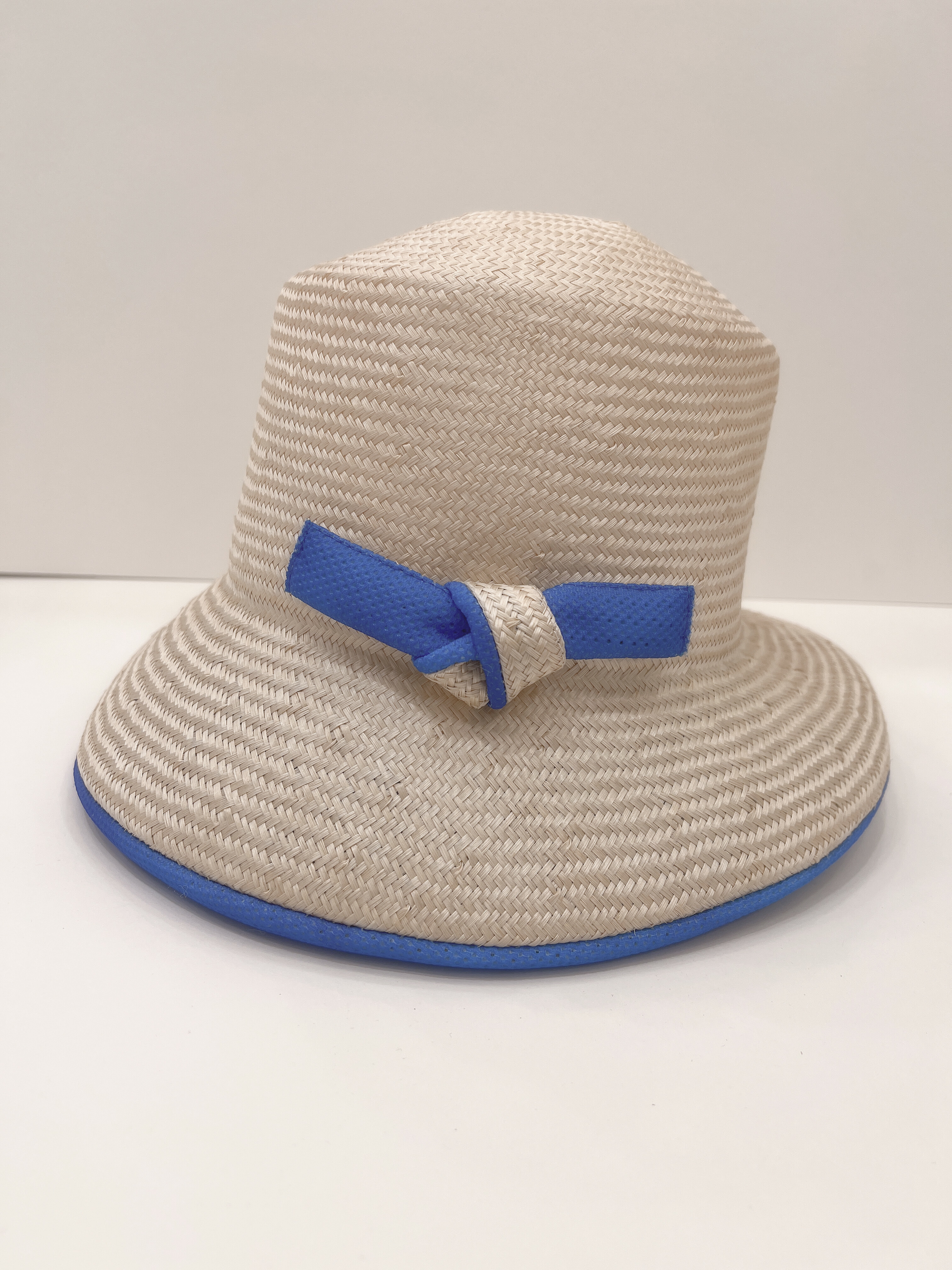 藍滾邊編織草帽