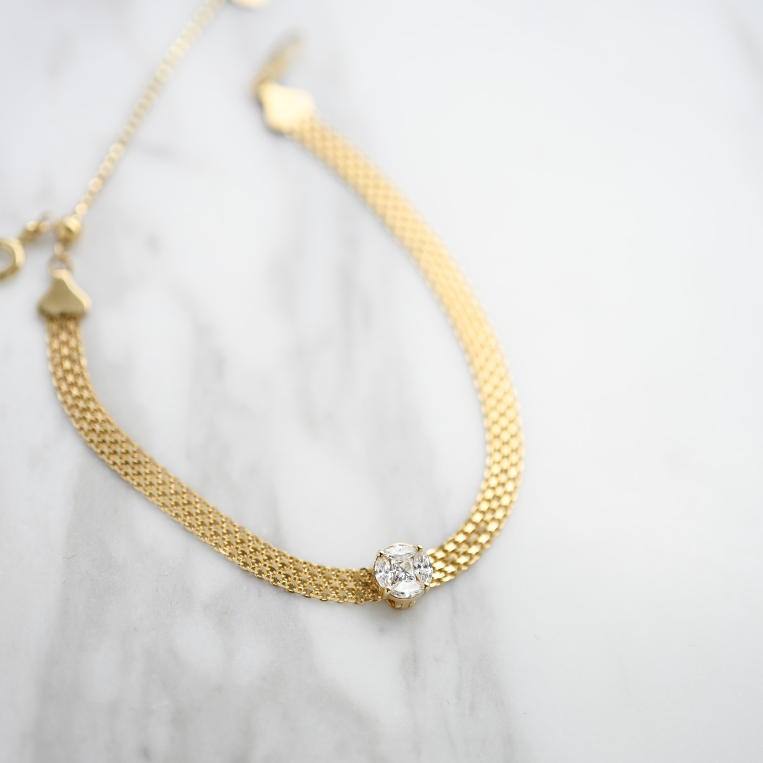 18K Illusion Diamond Tank Bracelet